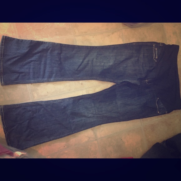 Never worn maternity jeans - Picture 1 of 1